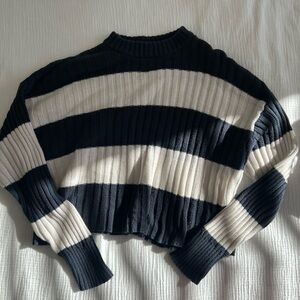 american eagle striped crop